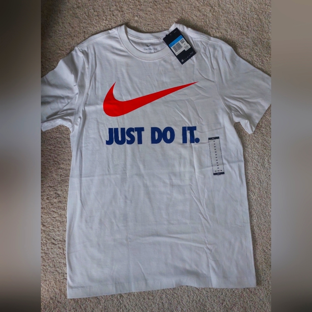 Nike Tee